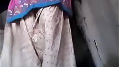 Desi Village married housewife show pussy in open