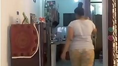 Hot desi indian bhabi shaking her sexi ass &amp_boobs on bigo live...1