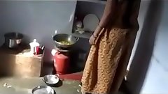 Bangladshi Bhabhi get fucked in the kitchen.